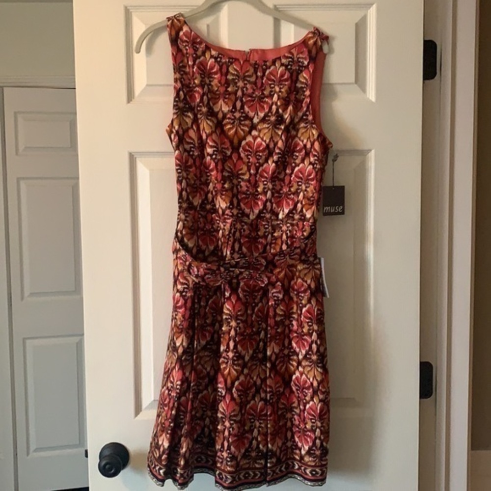 Muse dress NWT pink multi floral sleeveless belted fit and flare dress